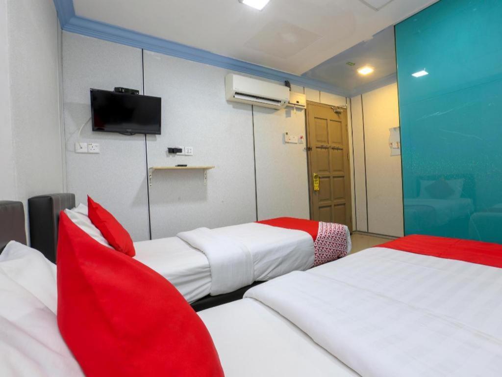 Oyo 90126 Pen U Cottages Dungun Esterno foto